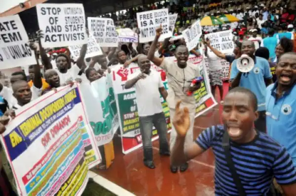 Pay N30,000 Minimum Wage Or Lose 2019 Election – Labour Warns FG